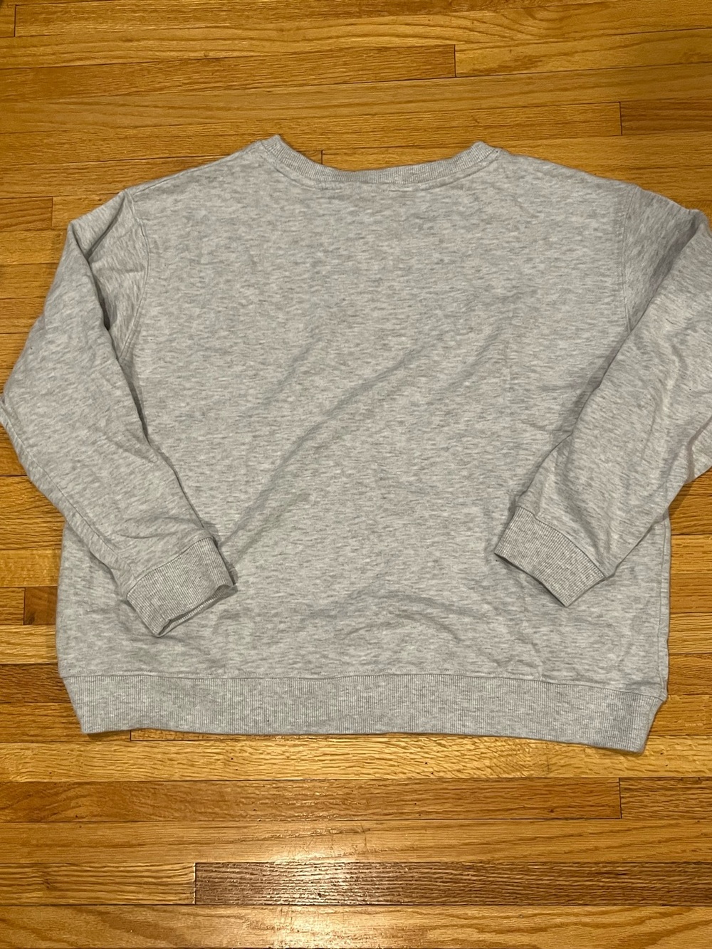 H&M Grey FRIENDS Sweatshirt - Picture 2 of 4